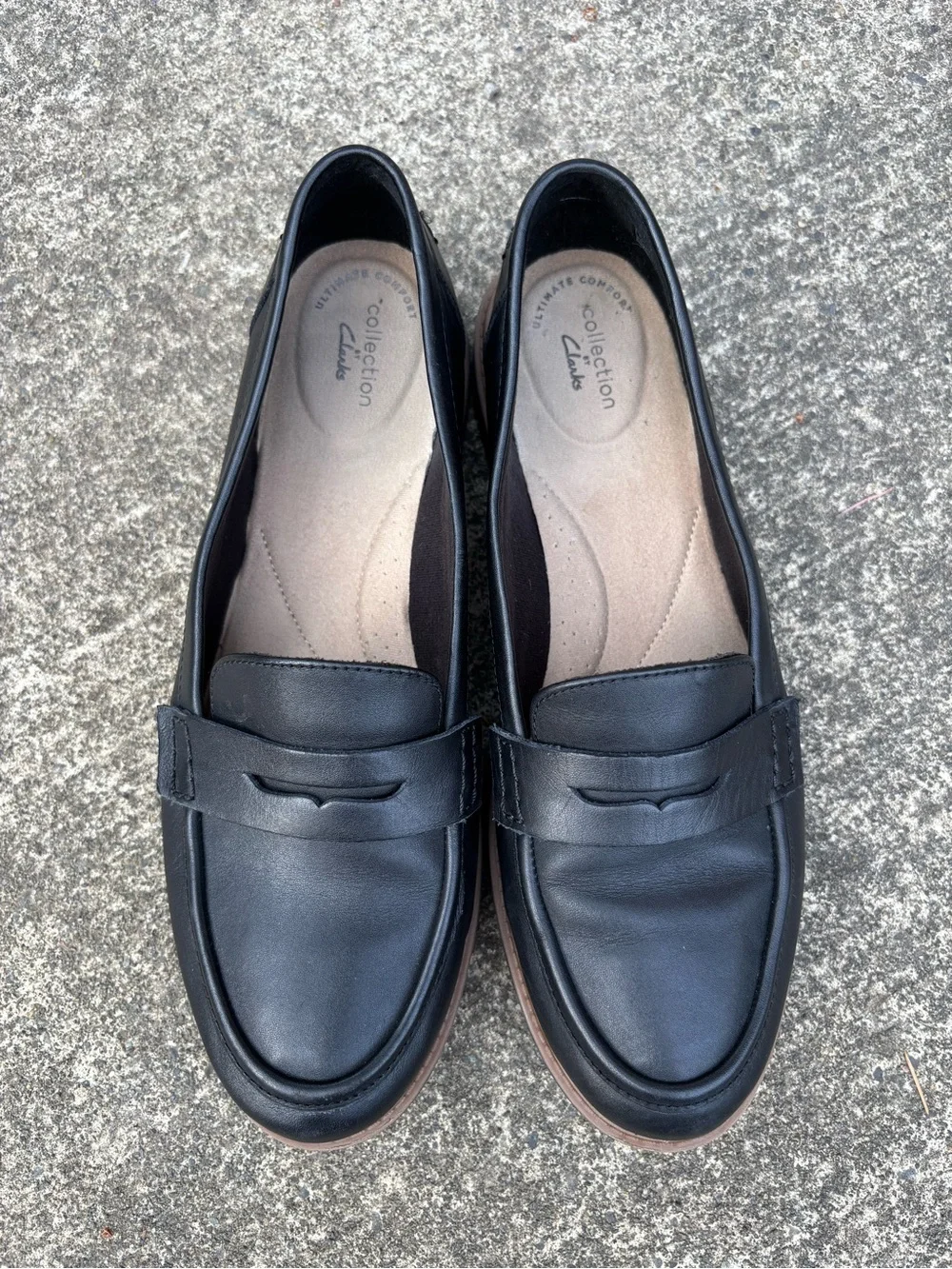 Clarks Black Leather Penny Loafers Women’s Size 10 Classic Comfort Shoes